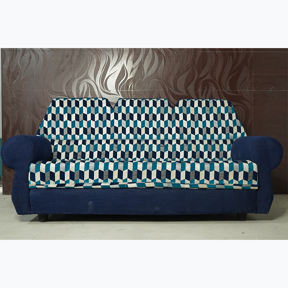 3 Seater v cut sofa	